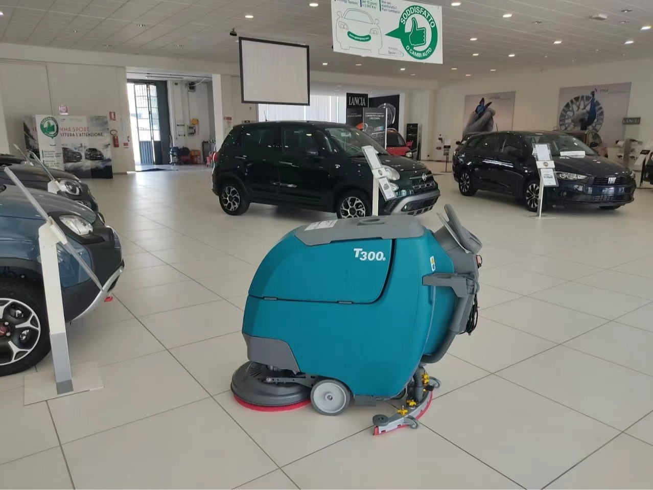 商場(chǎng)洗地機(jī)怎么選？