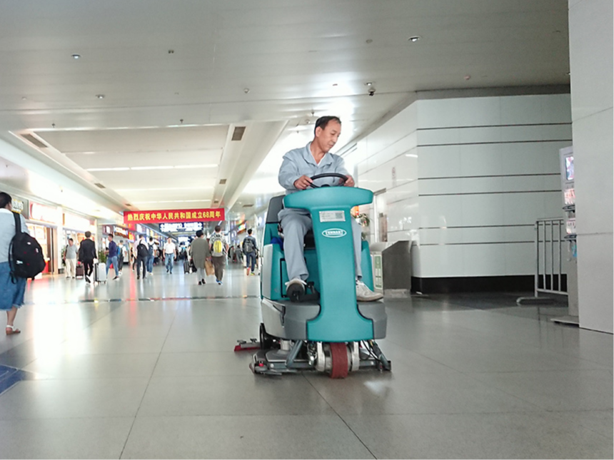 工廠為何選擇洗地機？