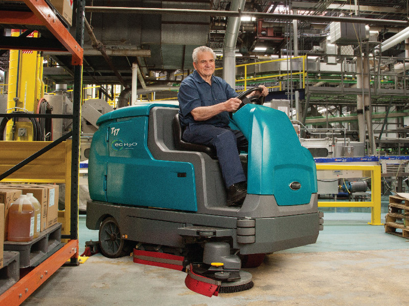 全自動(dòng)駕駛式洗地機(jī)價(jià)格是多少？