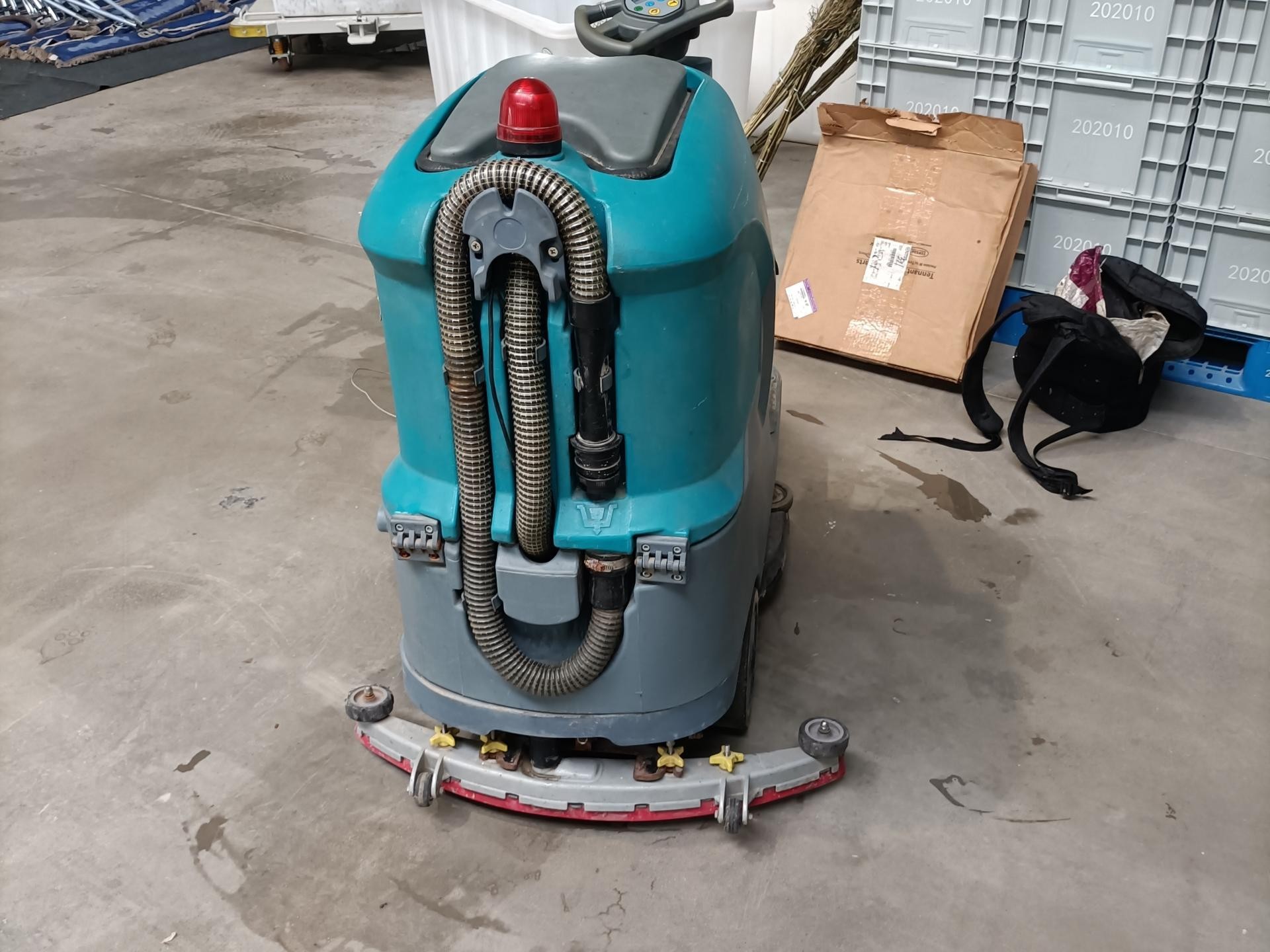 從此告別手動清潔，讓工廠洗地機搞定清潔大事