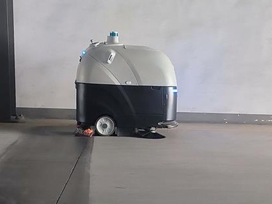 王楚欽孫穎莎晉級八強(qiáng)，坦力無人駕駛洗掃車清潔秀 “新招”！