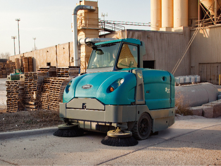 倉庫放置貨物注意哪些方面才能更大限度利用洗地機(jī)進(jìn)行清潔？